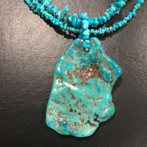DTR - 3 Strand Natural Turquoise Necklace - Picture 2 of 6